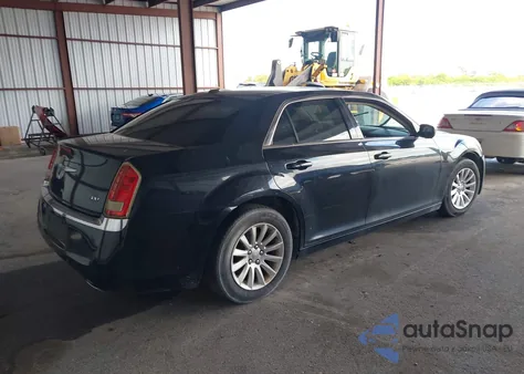2013 Chrysler 300 Motown из США, поврежденный, VIN 2C3CCAAG6DH630441